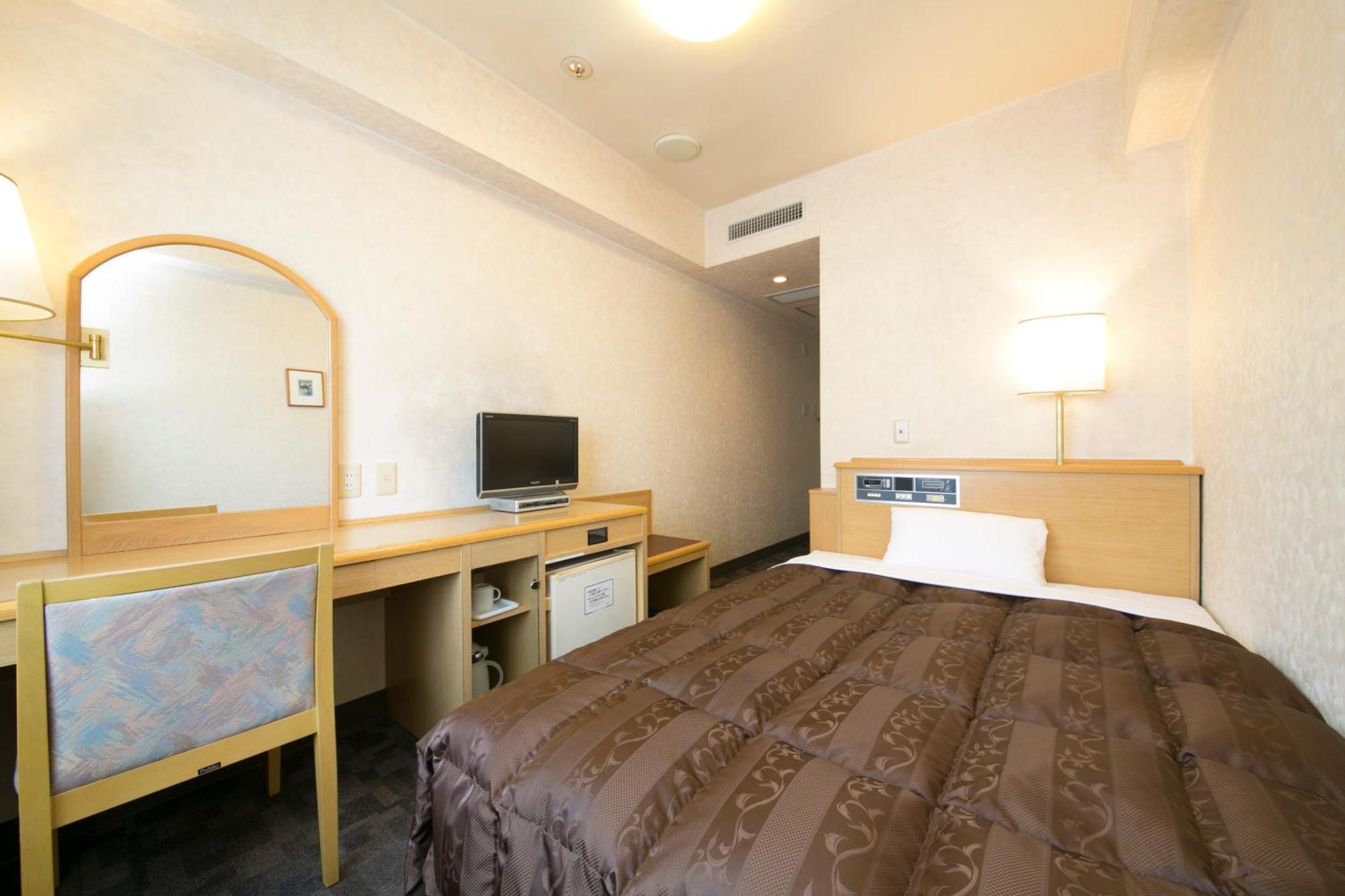 Kuwana Green Hotel Room photo